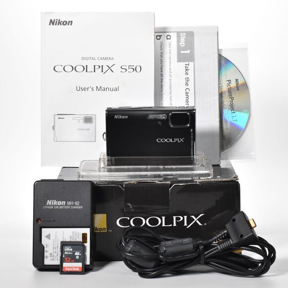 Nikon Coolpix S50 Digital Camera 7.2MP 3x Optical Zoom with VR 32GB SD Card - Picture 1 of 16
